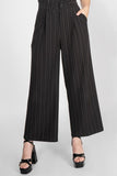 Pantalón ancho con rayas