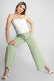 Pantalón ancho con cinturón