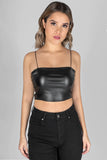 blusa crop de vinipiel